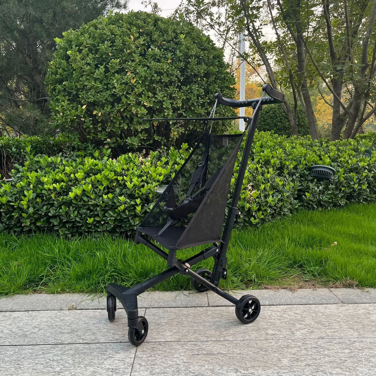 Lightweight Travel Stroller High Quality Baby Stroller Comfortable 1-8 Years Old Foldable Four Wheels Stroller Pram