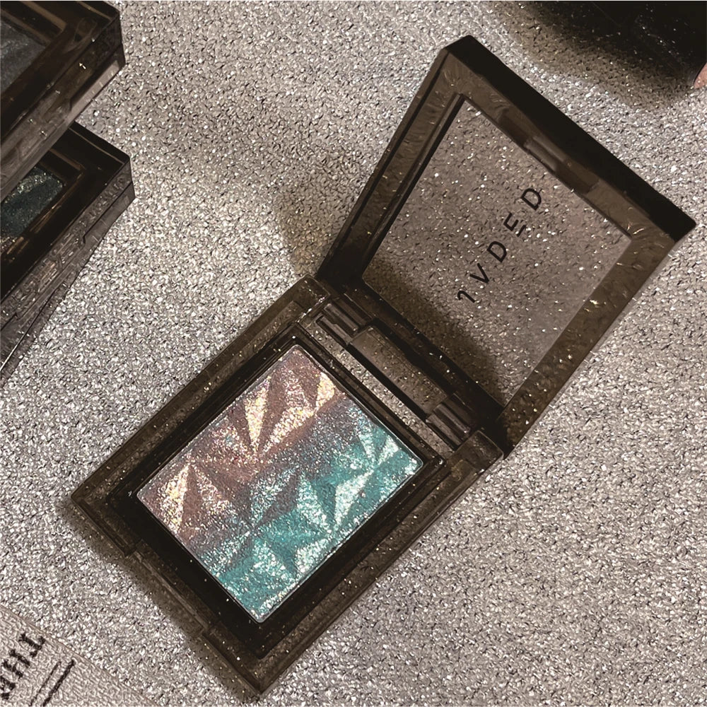 Chameleon Gradient Eyeshadow Palette Glitter Smokey Silver Blue Highlighter Metallic Pearlescent Eyes Makeup Lasting Brightening