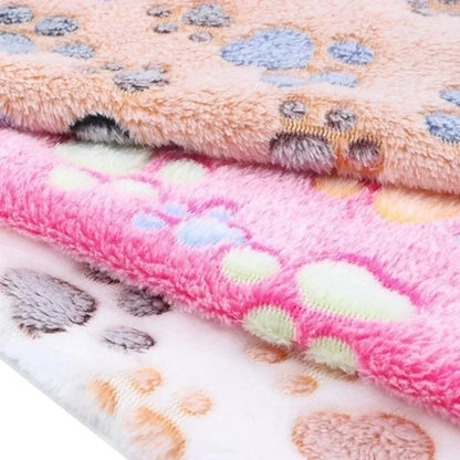 Ultra-Soft Fleece Pet Blanket: Cozy Paw Print Mat & Sleep Cover