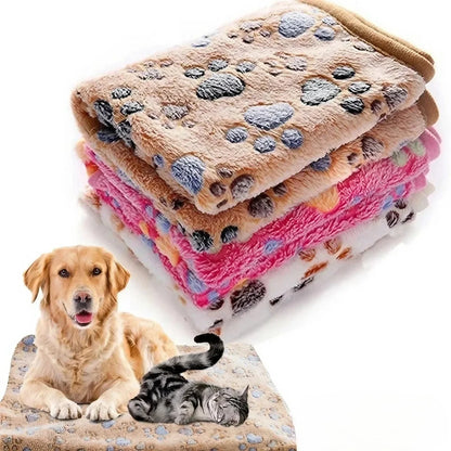 Ultra-Soft Fleece Pet Blanket: Cozy Paw Print Mat & Sleep Cover