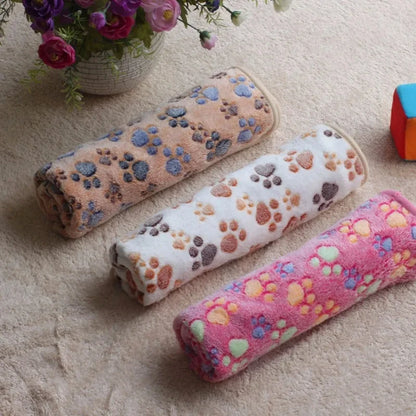 Ultra-Soft Fleece Pet Blanket: Cozy Paw Print Mat & Sleep Cover