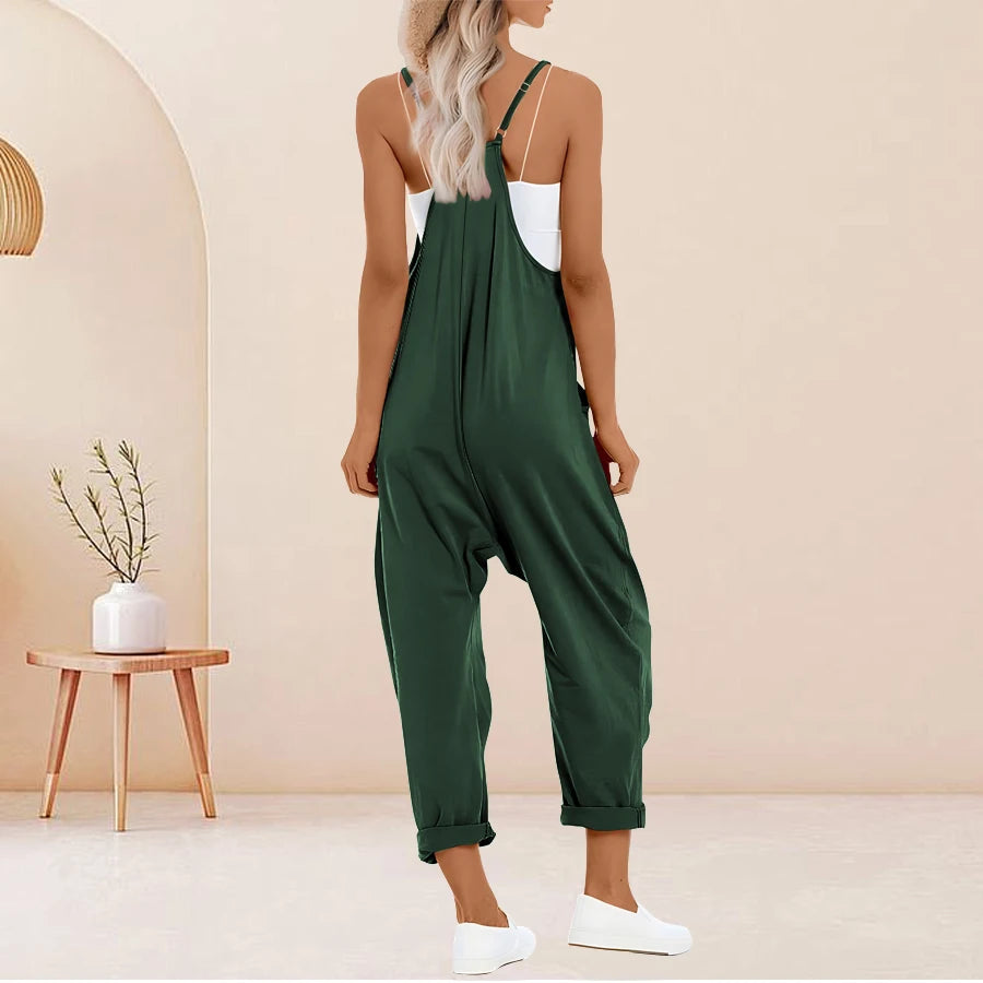 Plus Size Solid Sleeveless V Neck Jumpsuit with Slip Pockets, Casual Women's Clothing
