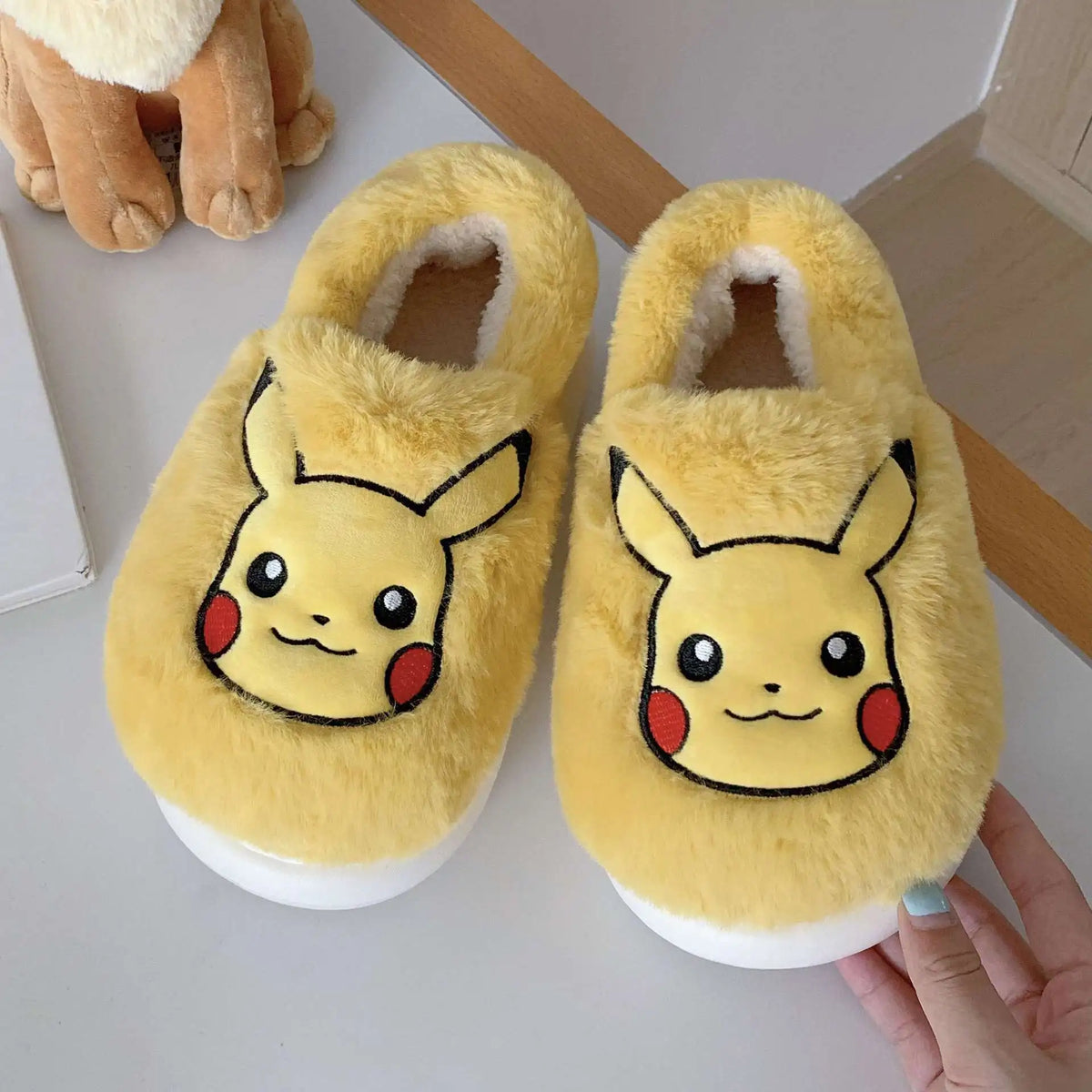 Pokémon Genuine Bulbasaur Indoor Fall and Winter Plus Velvet Warm Soft-soled Comfortable Cotton Slippers for Men and Women